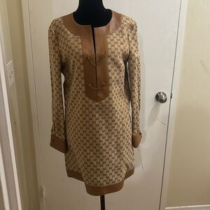 7️⃣5️⃣0️⃣0️⃣ brand new authentic Gucci dress. Only one in Canada